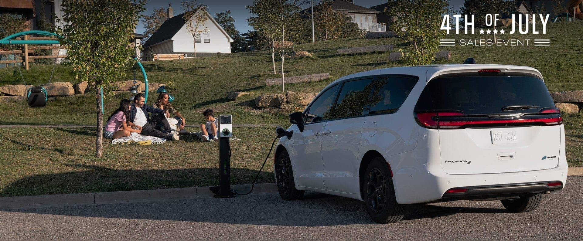 2024 Chrysler Pacifica PlugIn Hybrid Minivan